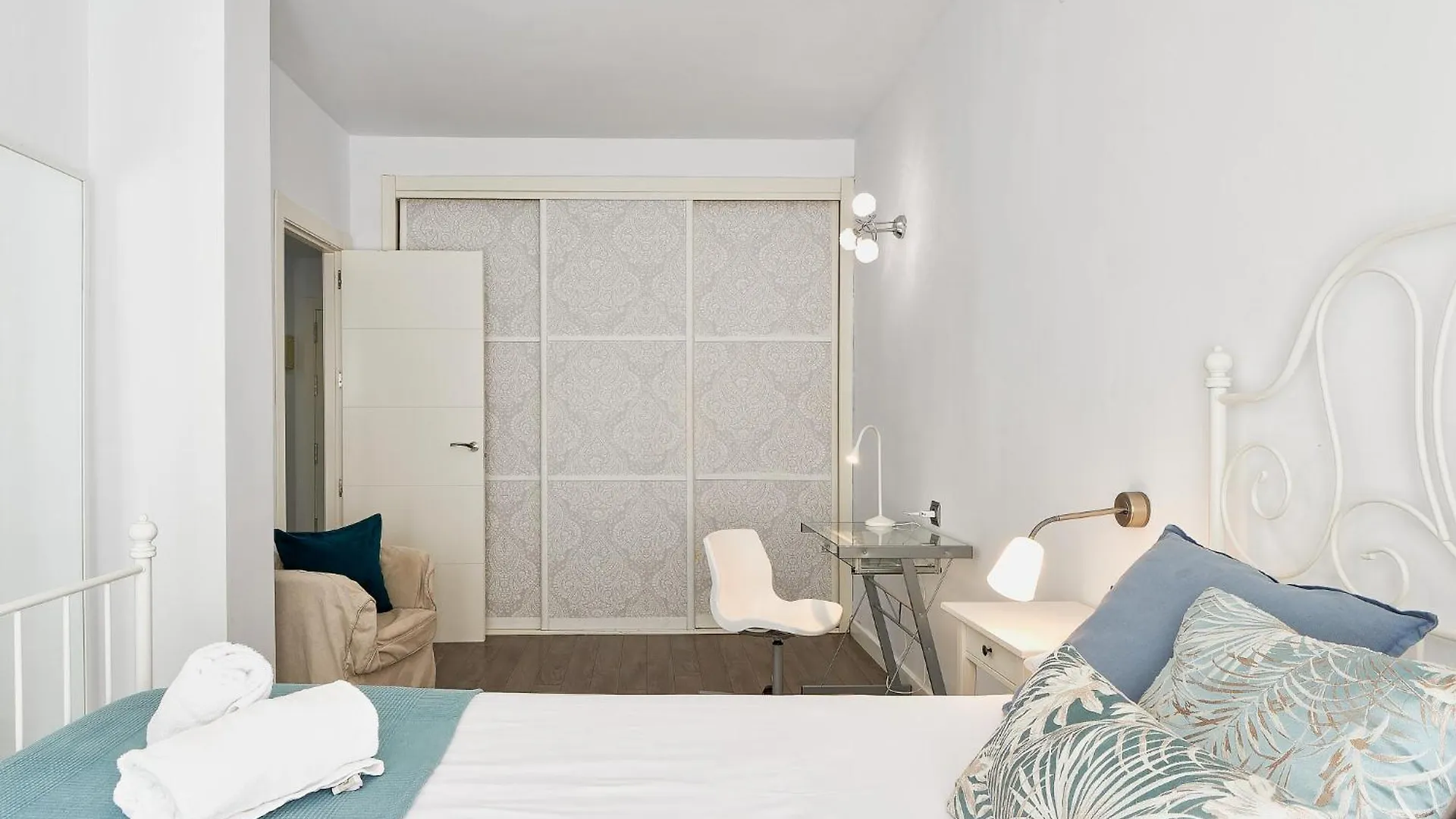 Lovely Central Suite Malaga Apartment
